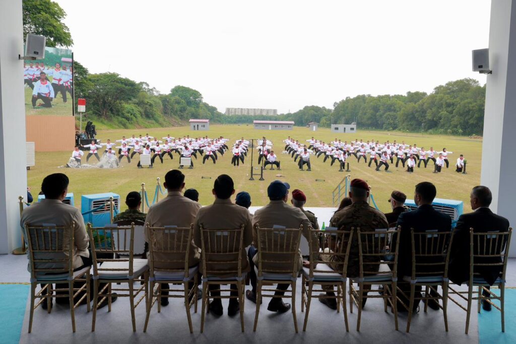 Atraksi Pencak Silat Prajurit TNI Buat Kagum Raja Abdullah II