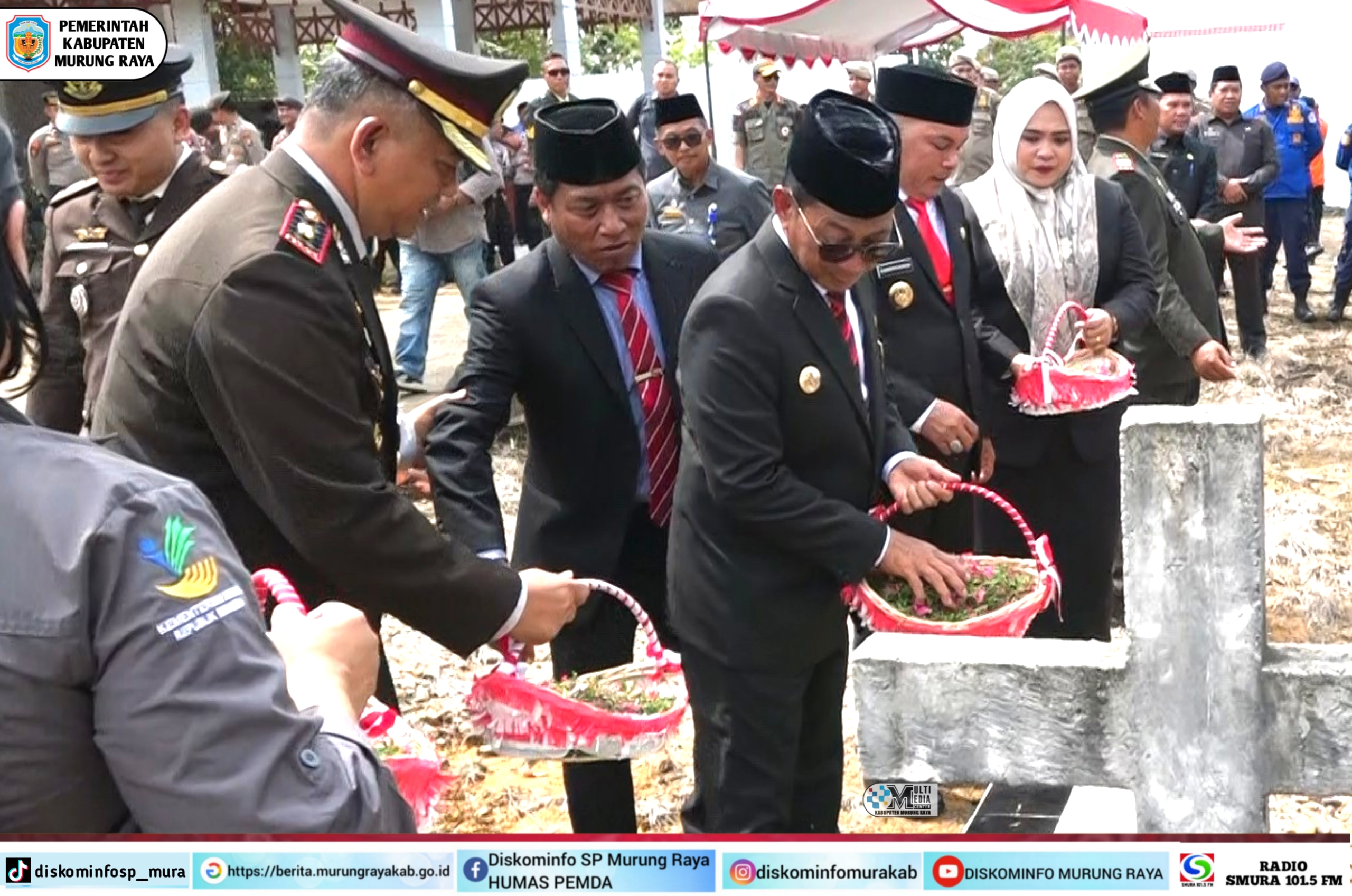 Bupati Heriyus Pimpin Upacara Ziarah di Taman Makam Pahlawan
