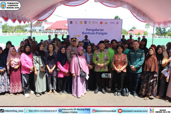 Murung Raya Gelar Penyerahan Bantuan Pangan dan Pasar Murah