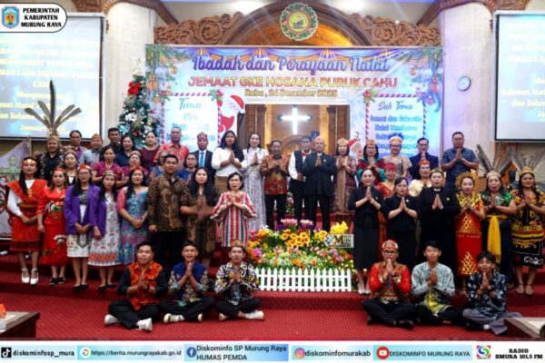 Natal Umum Jemaat GKE Hosana 2025, Bupati Ajak Jemaat Wujudkan Keluarga Penuh Kasih