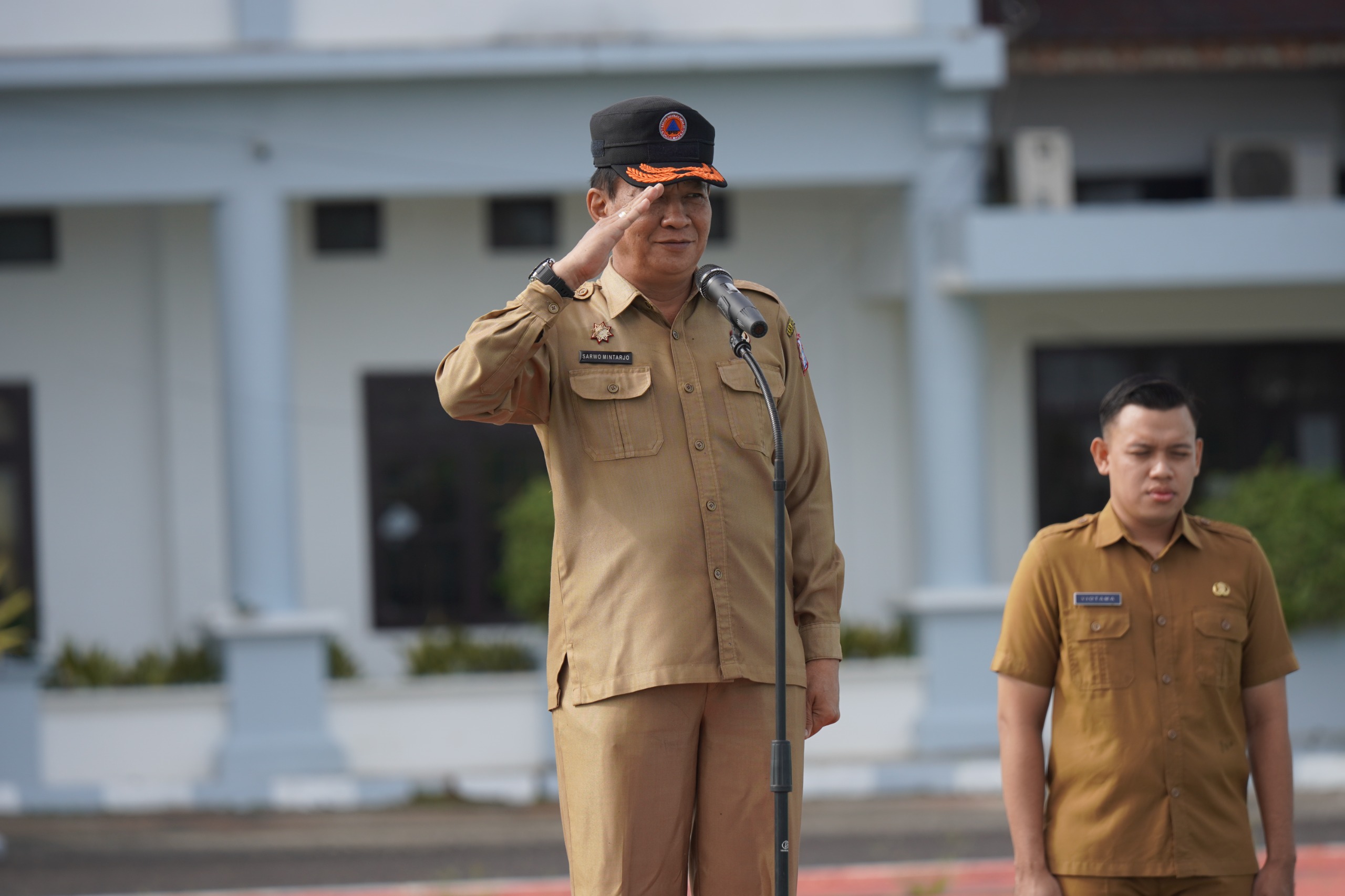 Pj Sekda Mura Pimpin Apel Gabungan, Tekankan Disiplin ASN Jelang Akhir Tahun