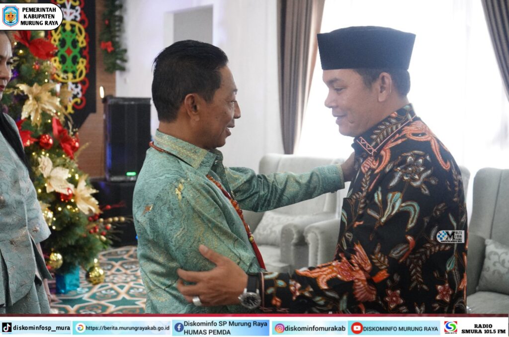 Wabup Mura Hadiri Open House Natal Bupati Mura