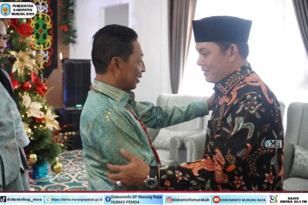 Wabup Mura Hadiri Open House Natal Bupati Mura