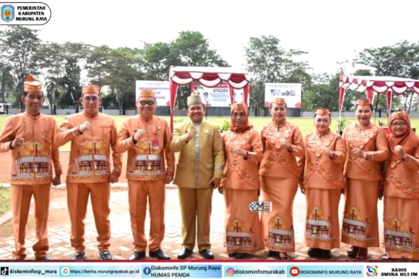 Asisten III Setda Mura Hadiri Upacara Hari Jadi Ke-220 Kota Kuala Kapuas