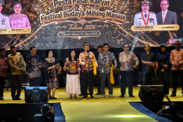 Bupati Gumas Buka Pesta Pasar Rakyat dan Festival Budaya Mihing Manasa 2026
