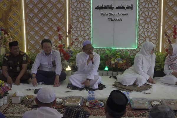 Bupati Tabalong Kembali dari Tanah Suci, Apresiasi Dedikasi Petugas Haji Dampingi Jamaah
