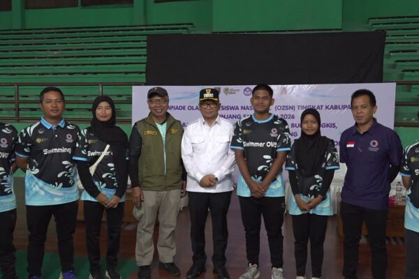 Bupati Tabalong Lepas Atlet Renang ke Open Water Swimming se-ASEAN, Janjikan Bonus dan Beasiswa