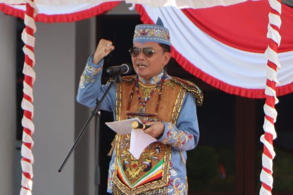 Gubernur Kalteng Pimpin Upacara Hari Jadi ke-24 Gunung Mas