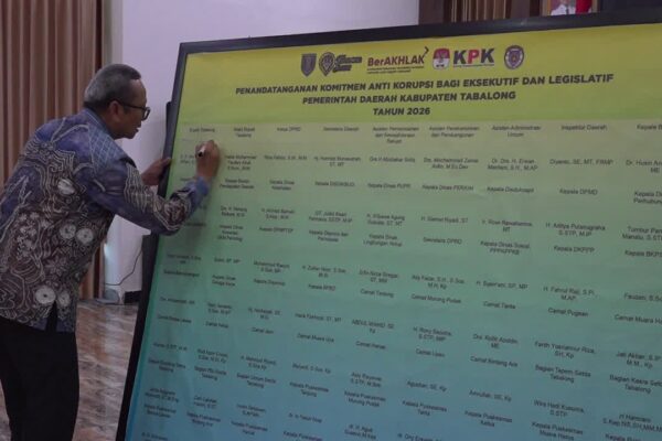 Perkuat Integritas, Pejabat Pemkab Tabalong Teken Komitmen Anti Korupsi