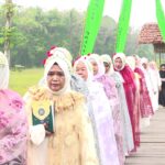 Belajar Alquran Tak Mengenal Usia, 13 Ibu-Ibu Ikuti Khatam Al Quran di RTQ Falahul Amin