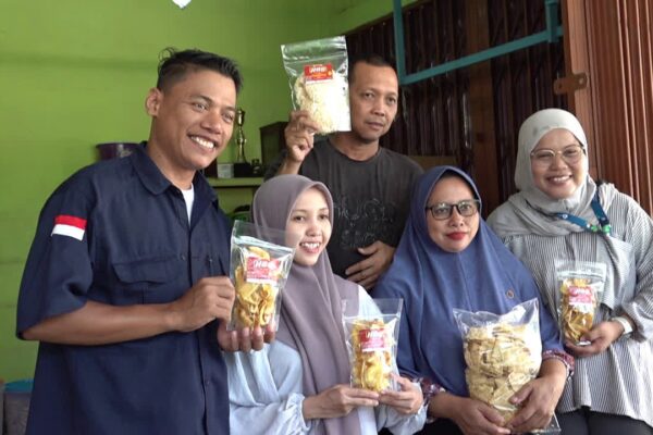 Berawal dari Hobi Memasak, UMKM Cemilan HBB Sukses Tembus Pasar Kalsel dan Kaltim
