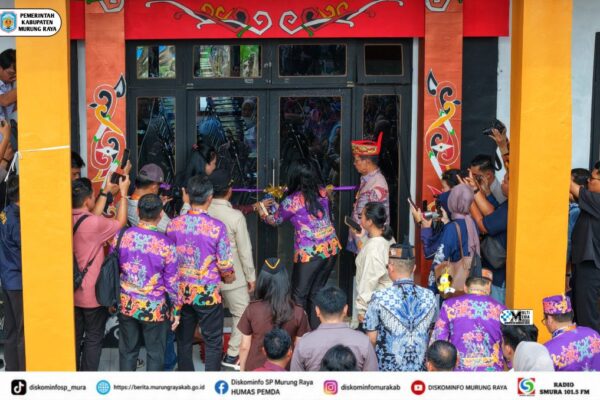 Heriyus Resmikan Aula Christian Center untuk Pelayanan Masyarakat
