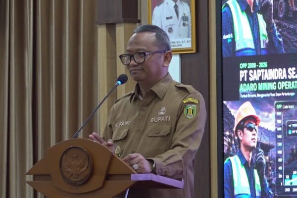 Lepas Peserta Pelatihan OPP PT SIS, Bupati Minta Peserta Jalani Pelatihan dengan Serius