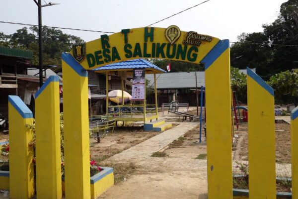 1 Desa 1 WiFi Hadir di Salikung, Warga Kini Bisa Nikmati Internet Gratis