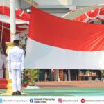 61 Paskibraka Murung Raya Sukses Kibarkan Sang Merah Putih