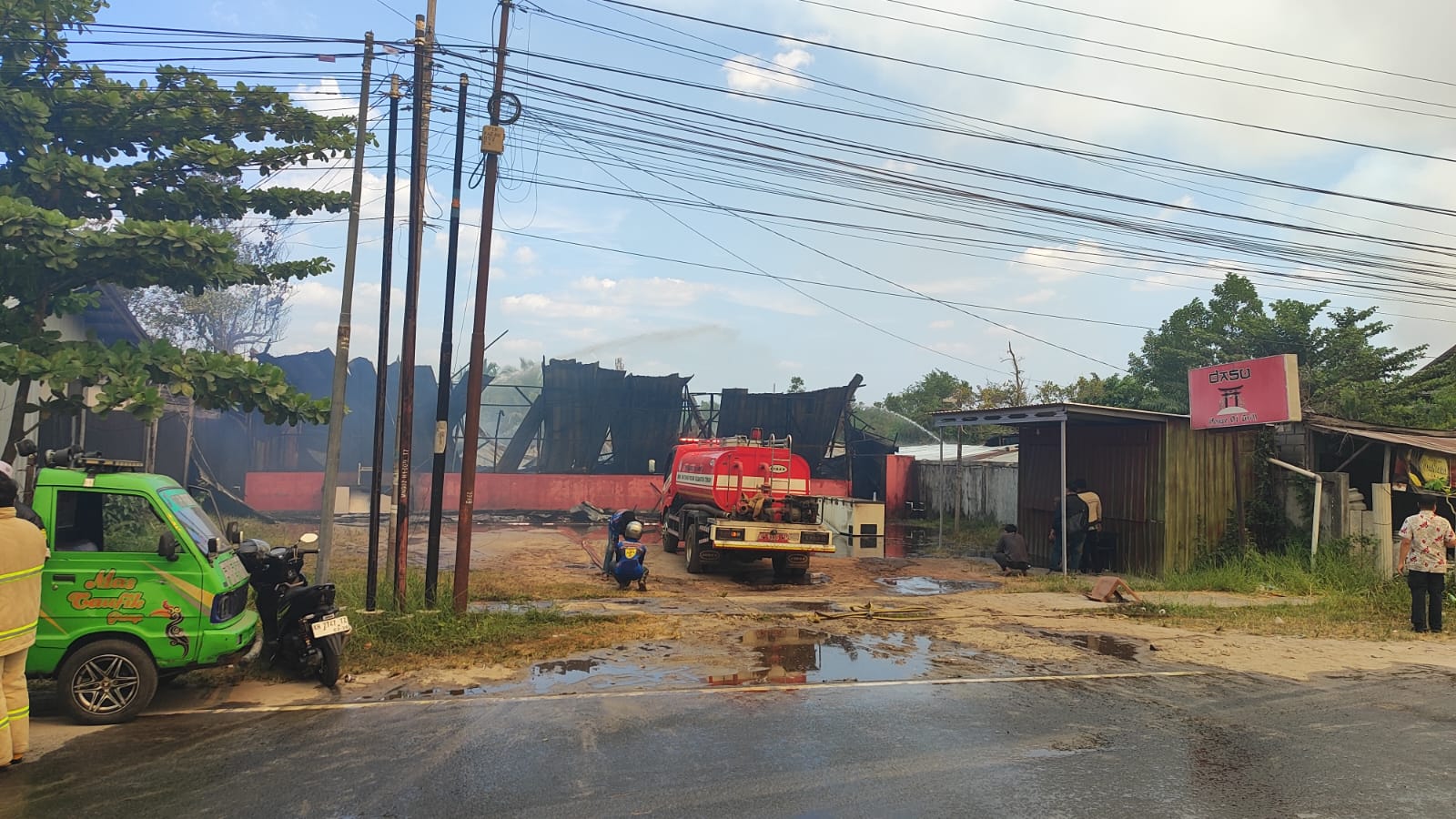 Api Lahap Area Dasu House of Grill, Diduga Berawal dari Lahan Kosong