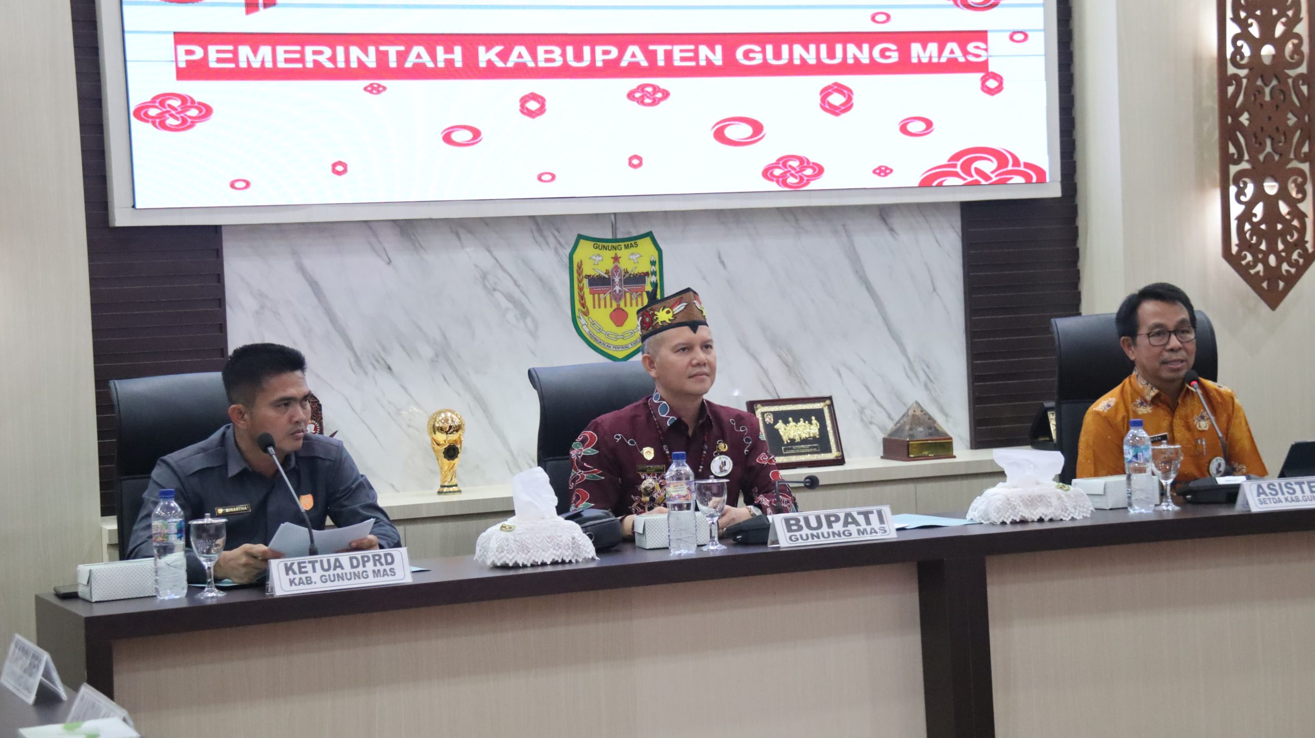 Bupati Gumas Pimpin Rapat Pembahasan Pengelolaan Kebun Kelapa Sawit PT Agrinas Palma Nusantara