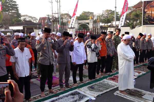 Ikhtiar Hadapi Kemarau, Forkopimda dan Warga Tabalong Gelar Salat Istisqa