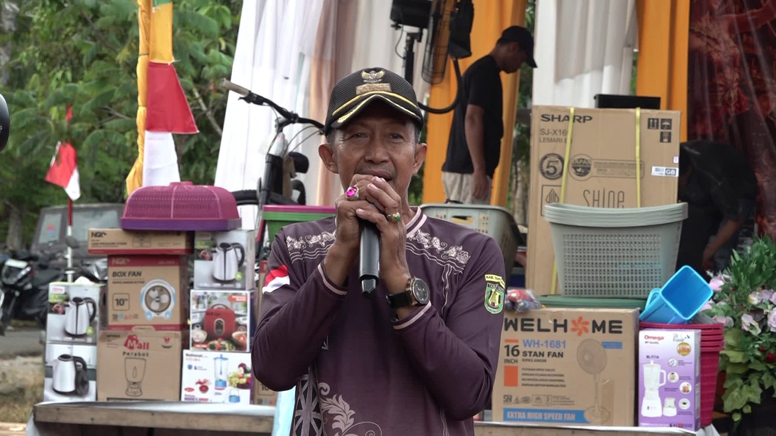 Karnaval Budaya Simpung Layung Tampilkan Keberagaman Budaya dari Desa Sekitar