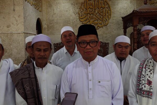Kenang Masa Kecil, Bupati Tabalong H. Fani Gelar Jumat Berkah di Masjid At-Taqwa