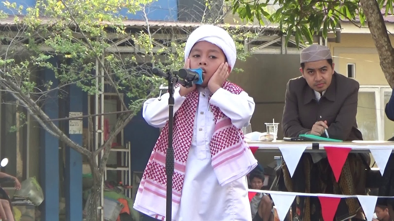 Meriahkan HUT Ke-81 RI, Warga Linda Regency 5 Gelar Lomba Azan & Fashion Show