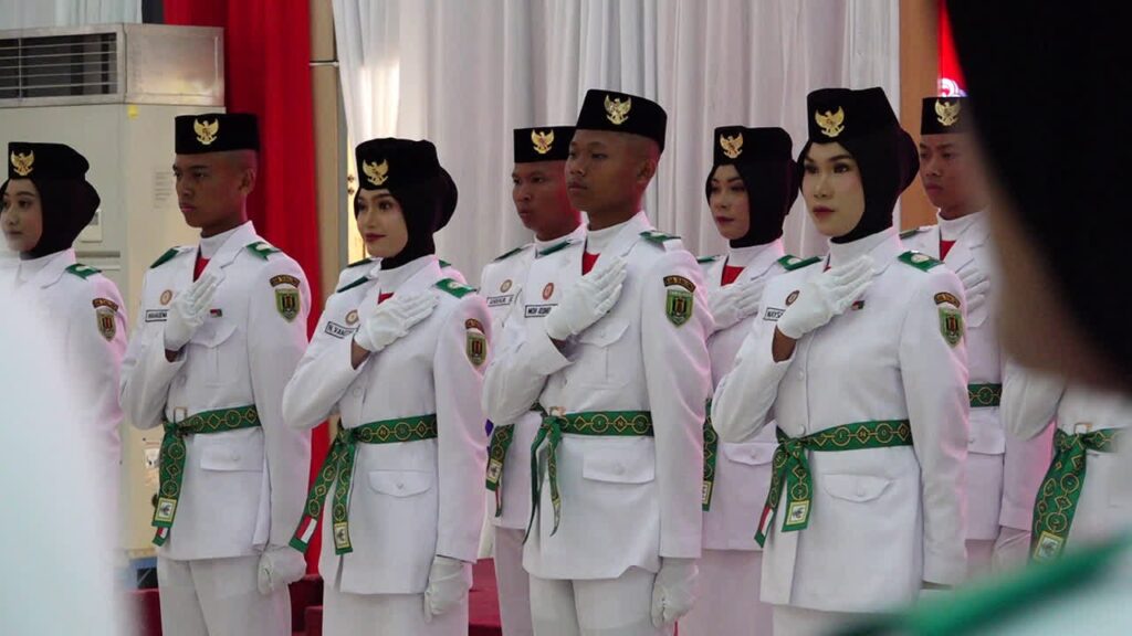 Pasca Jalani Seleksi & Pelatihan Intensif, 40 Anggota Paskibraka Tabalong Dikukuhkan