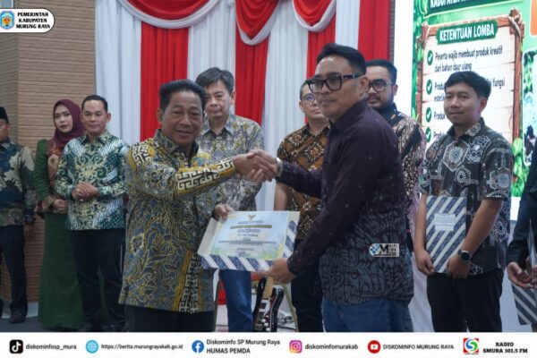 Pemkab Murung Raya Beri Penghargaan Lingkungan Hidup