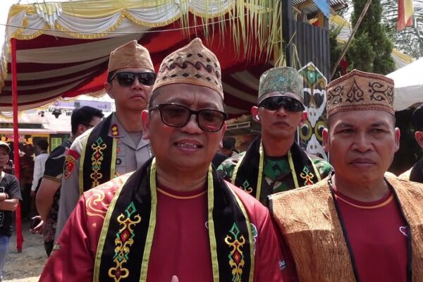 Promosi Budaya Diperluas, Bupati Dorong Festival Dayak Maanyan Warukin Jadi Event Nasional
