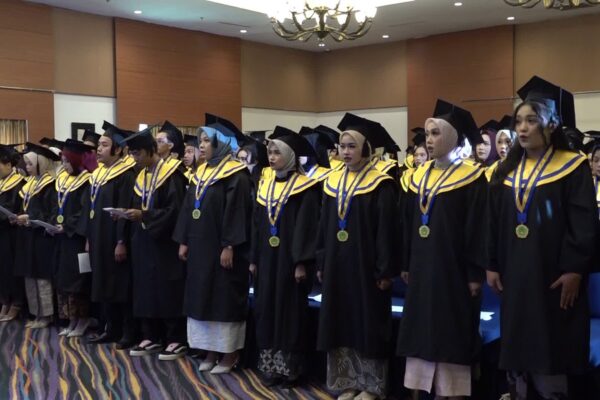 STIA Tabalong Rayakan Dies Natalis ke-21, 166 Mahasiswa Diwisuda