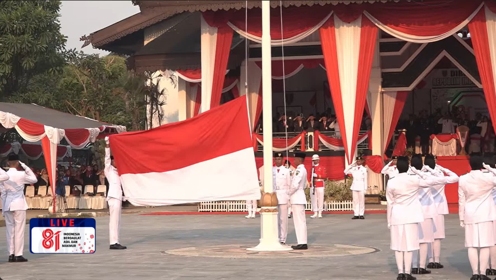 Upacara Penurunan Bendera HUT RI ke-81 di Tabalong Berlangsung Khidmat, Paskibraka Tuntaskan Tugas