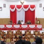 Wabup Gumas Hadiri Rapat Paripurna Penyampaian Pandangan Umum Fraksi Atas RAPBD Perubahan 2026