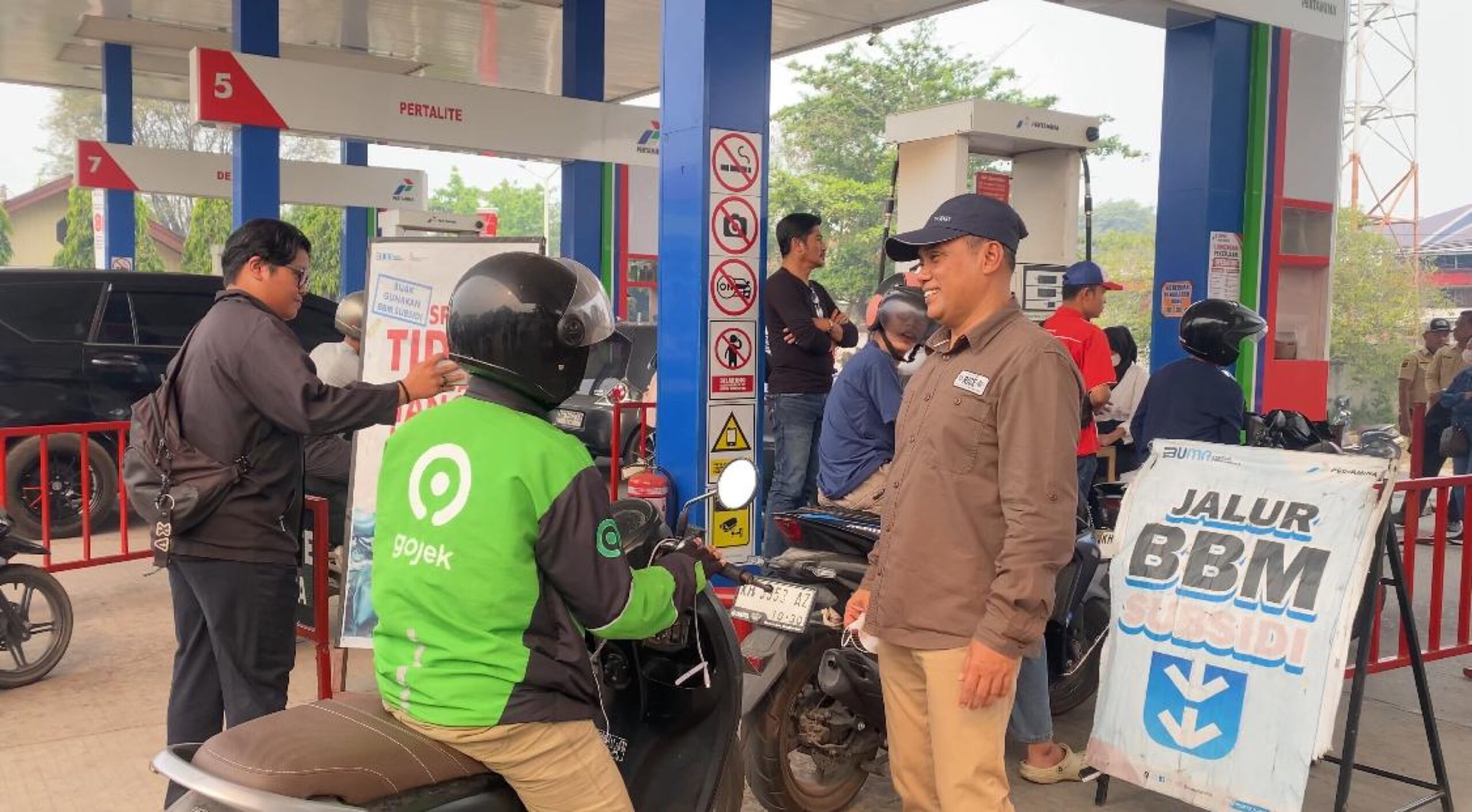 Antrean Mengular, Pemko Siapkan Skema Jalur Khusus Untuk Lansia dan Ojol