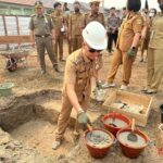 Bupati Gumas Letakkan Batu Pertama Pembangunan Instalasi Cathlab dan CT Scan di RSUD Kuala Kurun