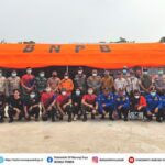 Bupati Heriyus Peduli Petugas, Ajak Warga Bersama Cegah Kebakaran