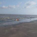 Nelayan Seruyan Temukan Mayat Berpelampung Terdampar di Pantai