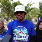 Peringati HUT Ke-25, Demokrat Tabalong Turun Bersihkan Fasilitas Umum