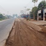 Proyek Pelebaran Jalan Trans Kalimantan Pulang Pisau Dikeluhkan Warga Mantaren