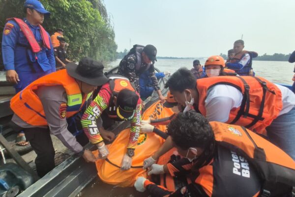 Suster Kepala SMP Katolik Kapuas Tewas Dekat Jembatan