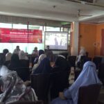 Wujudkan Pasar Bangkit, DKUPP Latih Pedagang Pasar Tanjung Berjualan Online