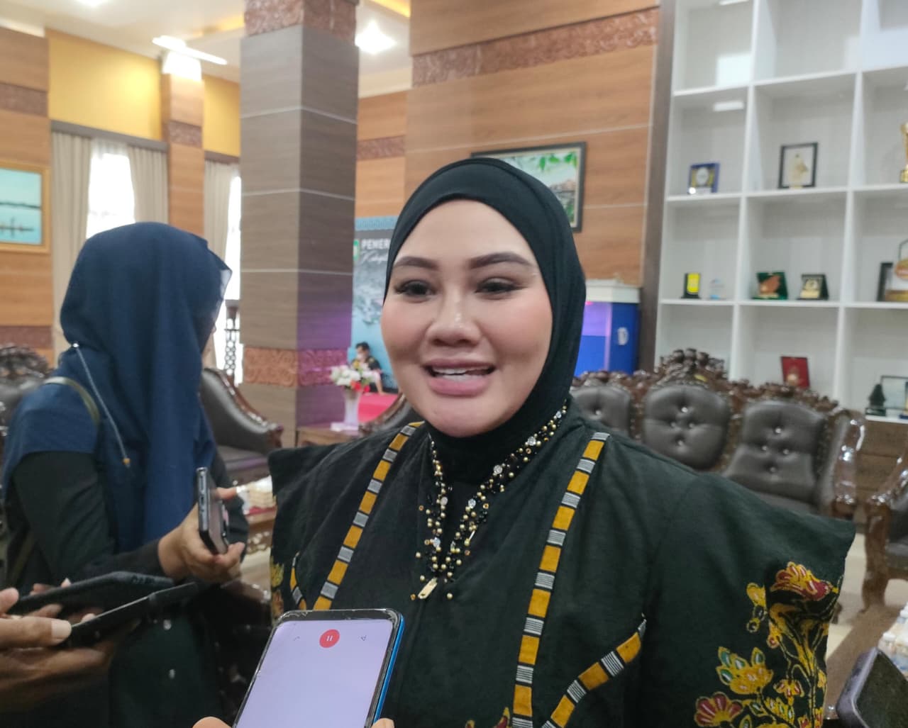 Bidan Sean Desak Pemerintah Tetapkan Bencana Nasional