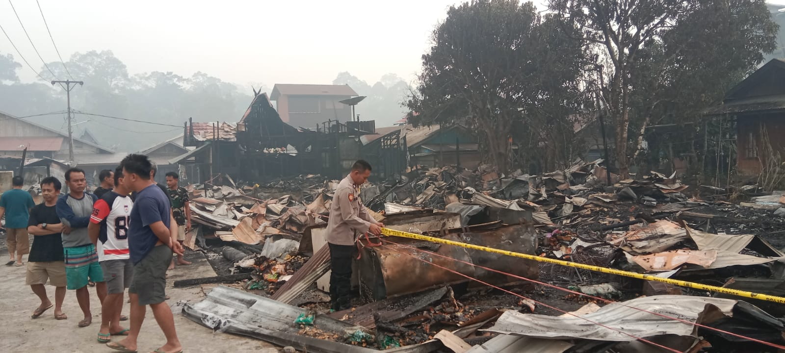 Kompleks Pasar Tumbang Sanamang Terbakar