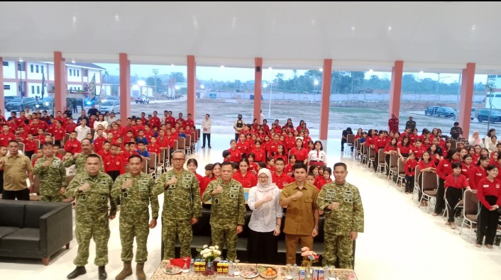 Pangdam Suntik Semangat Siswa Sekolah Rakyat Gunung Mas: Jangan Minder, Kalian Bisa Mengubah Masa Depan!